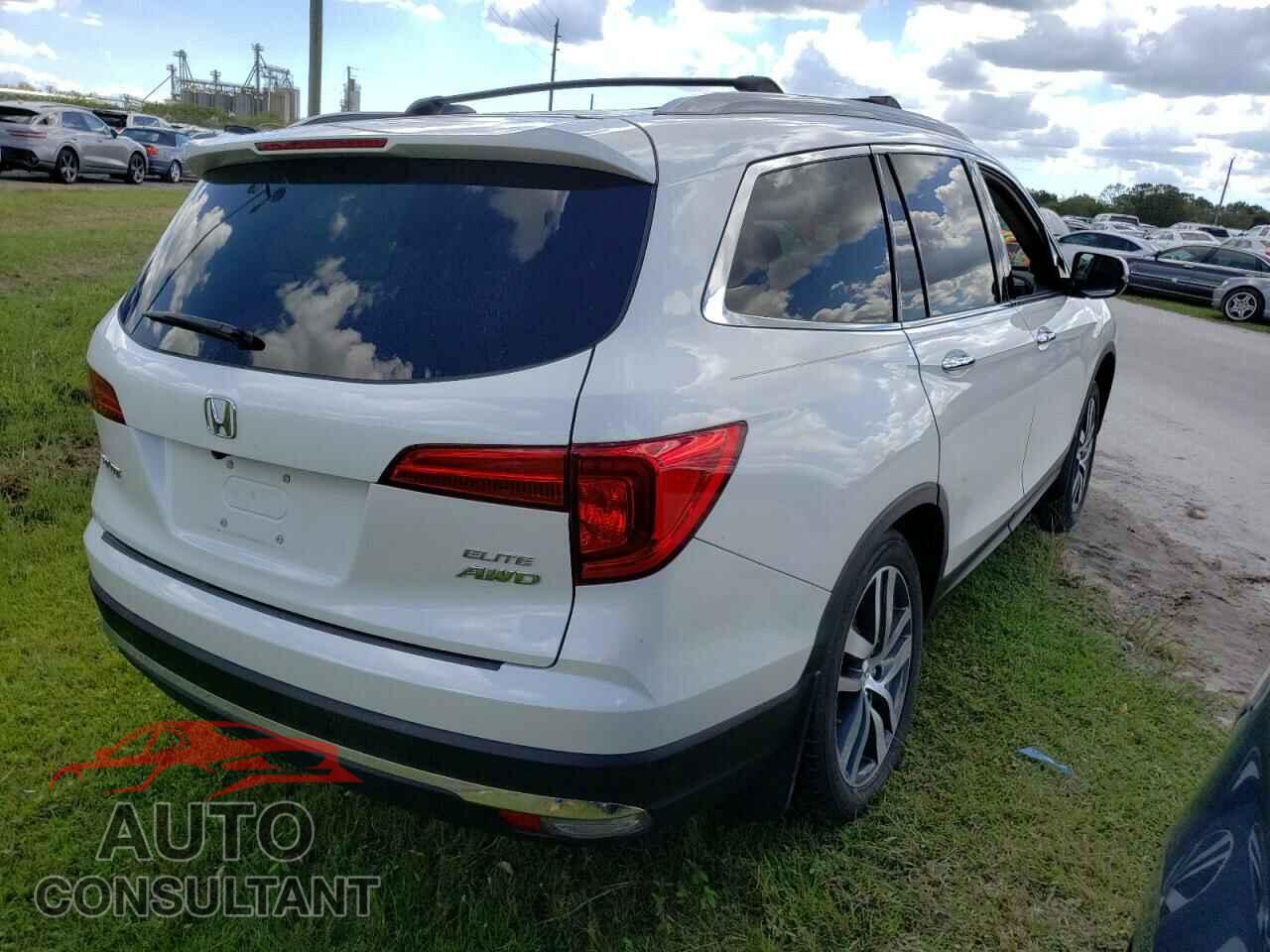 HONDA PILOT 2017 - 5FNYF6H05HB053458