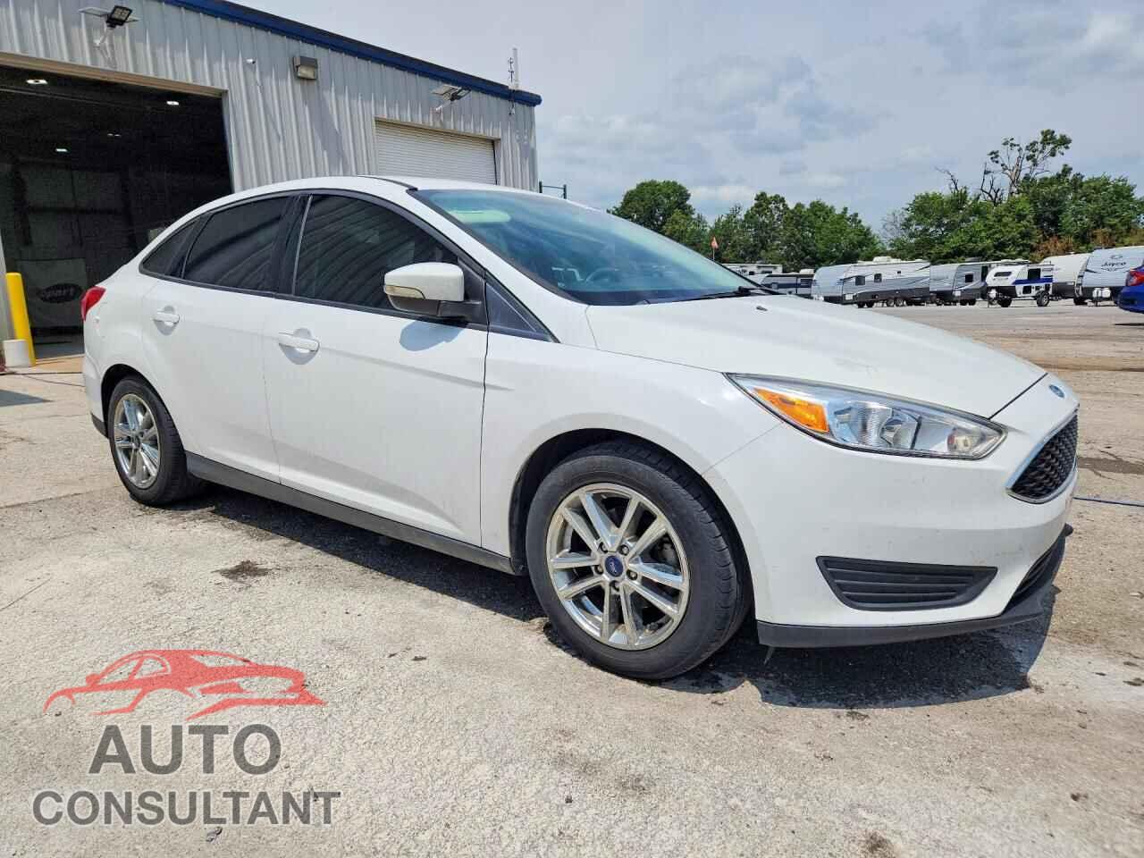 FORD FOCUS 2015 - 1FADP3F21FL263974