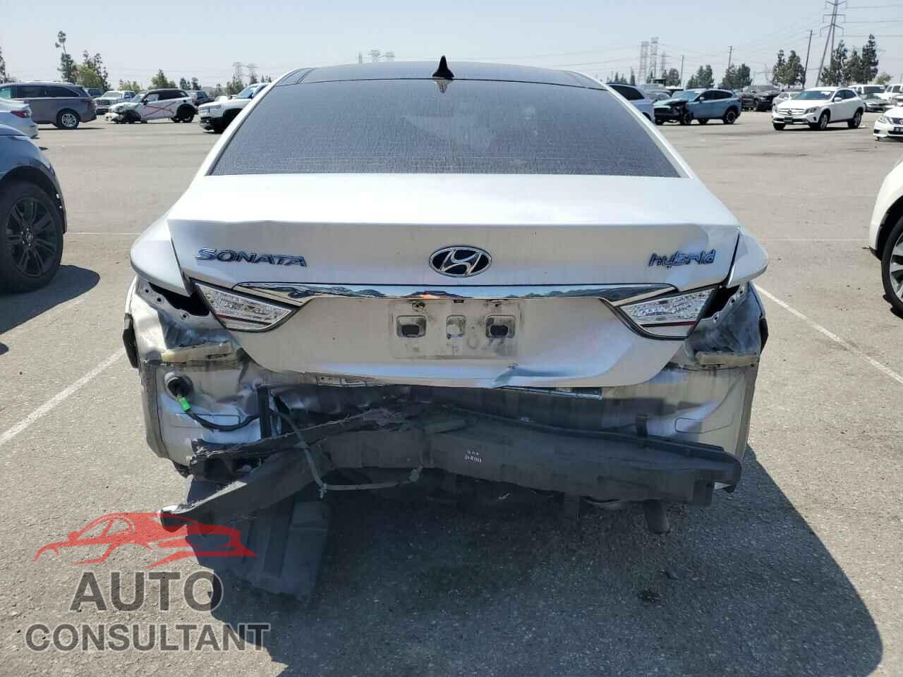 HYUNDAI SONATA 2011 - KMHEC4A49BA016695