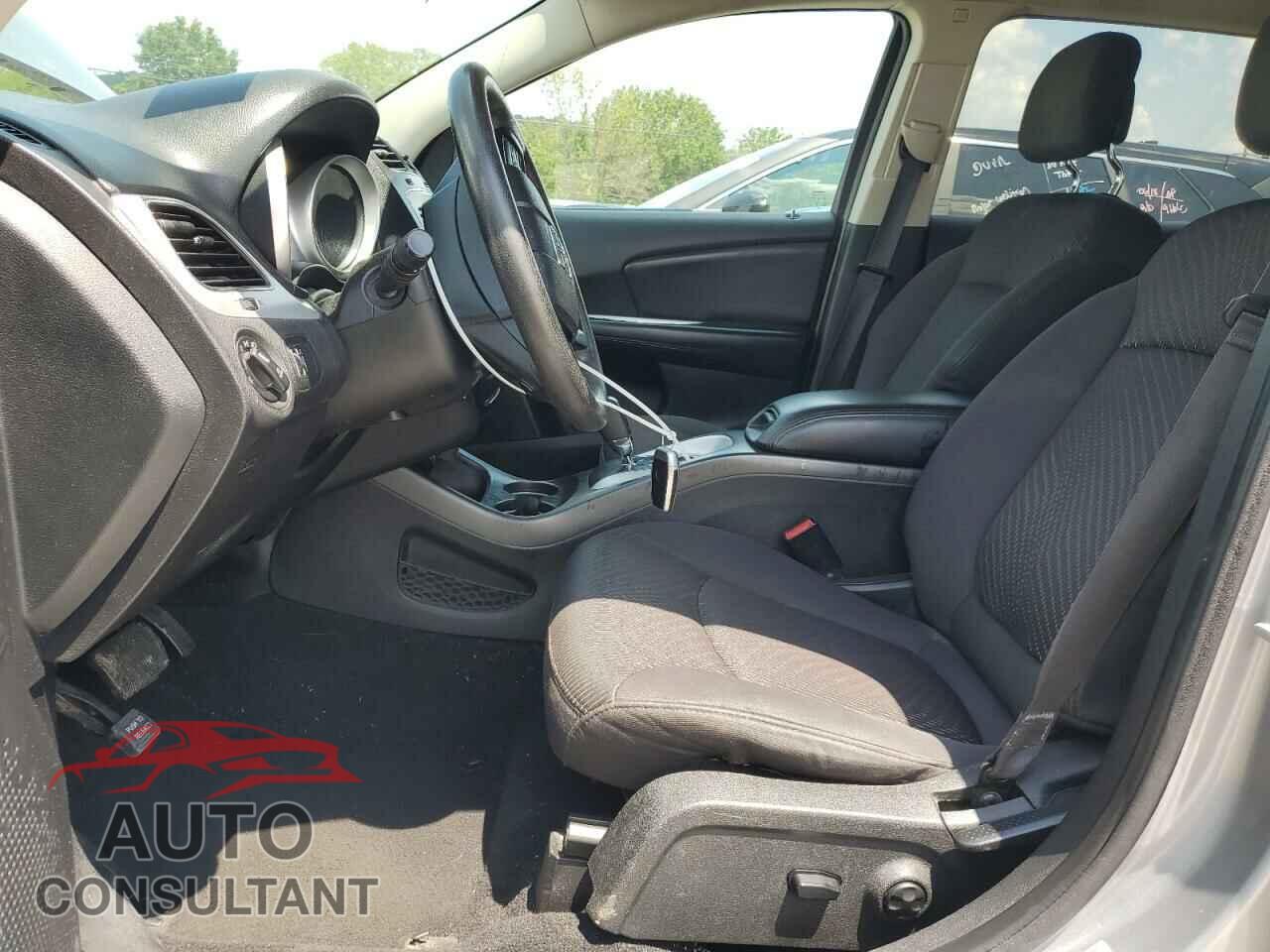 DODGE JOURNEY 2015 - 3C4PDCBG0FT616727