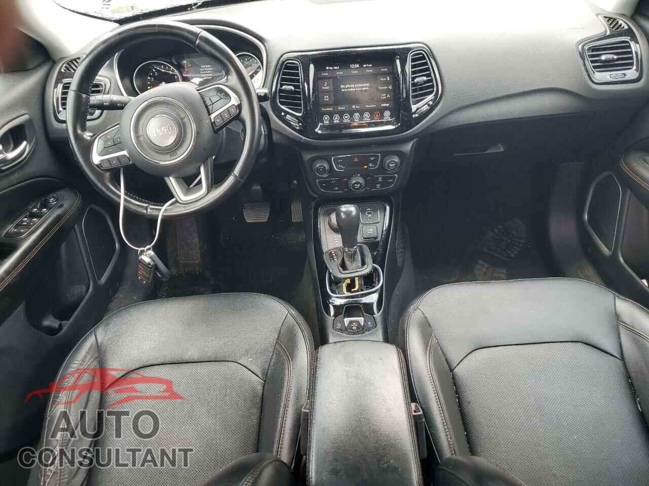 JEEP COMPASS 2021 - 3C4NJDCB4MT522226