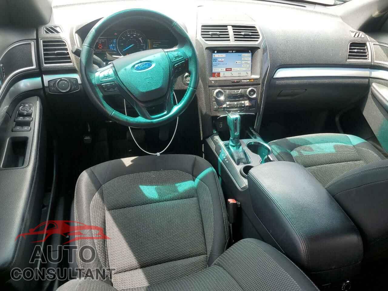 FORD EXPLORER 2017 - 1FM5K7D88HGA38759