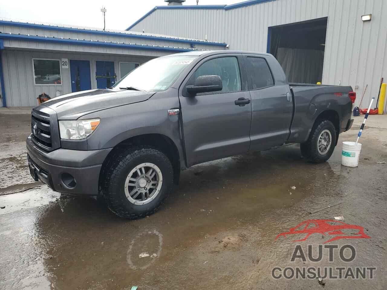 TOYOTA TUNDRA 2013 - 5TFUY5F17DX316418