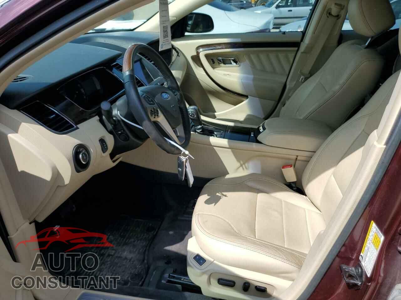 FORD TAURUS 2018 - 1FAHP2F86JG105664