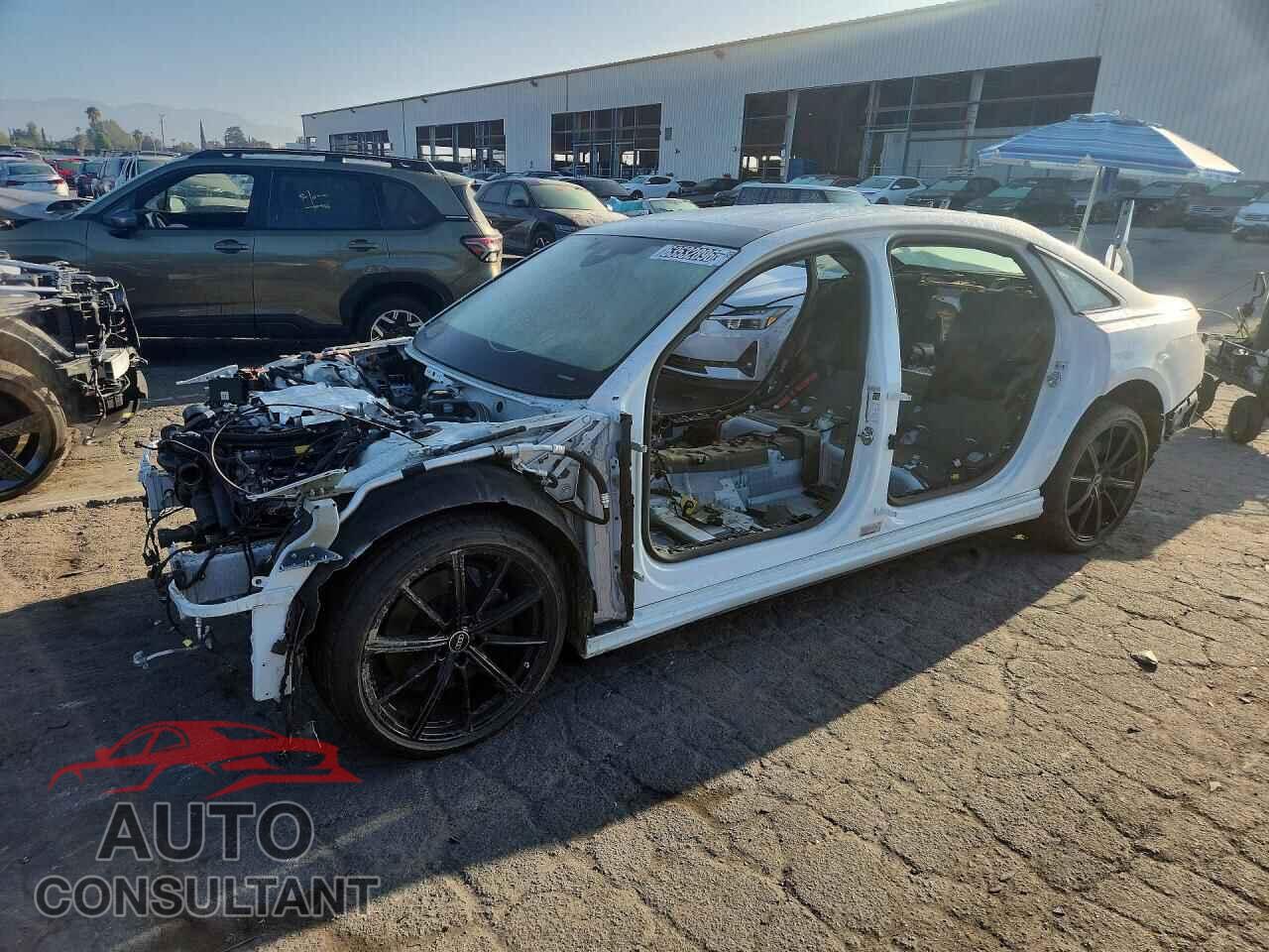 AUDI A8 2024 - WAULDAF80RN002218