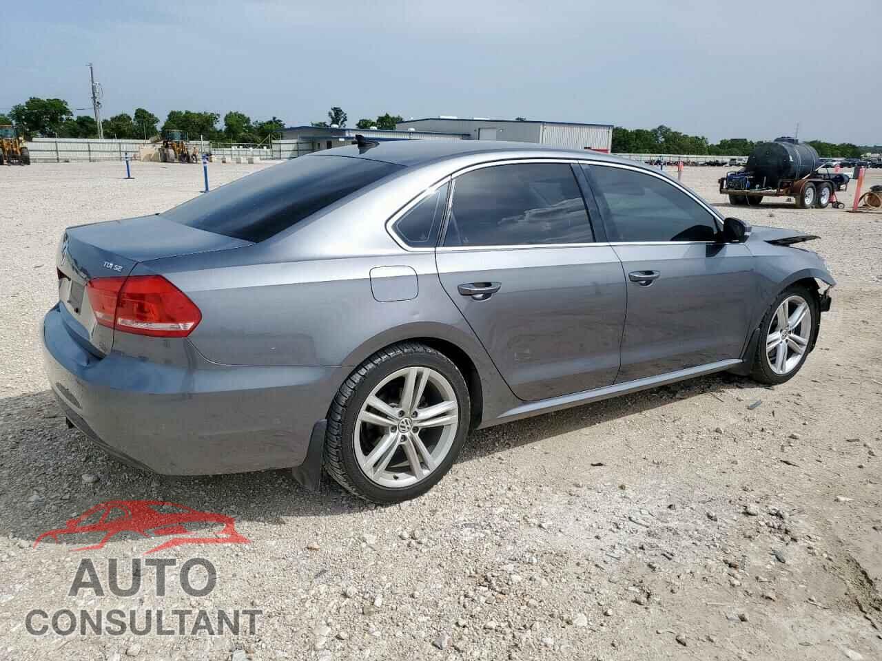 VOLKSWAGEN PASSAT 2015 - 1VWBV7A36FC057500