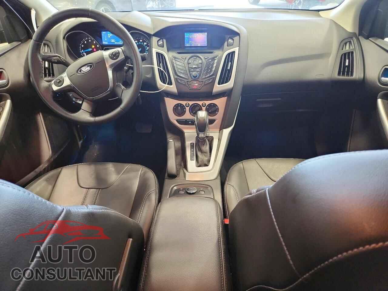 FORD FOCUS 2014 - 1FADP3F29EL194675