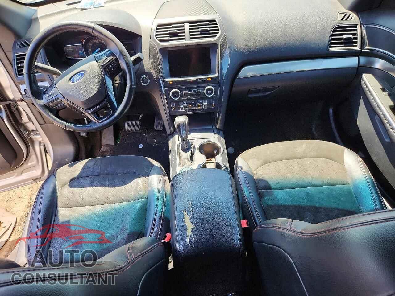 FORD EXPLORER 2018 - 1FM5K8D80JGA78894