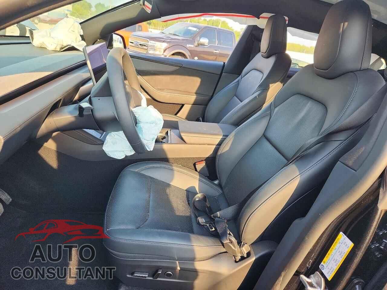 TESLA MODEL Y 2026 - 7SAYGDED7TF596282