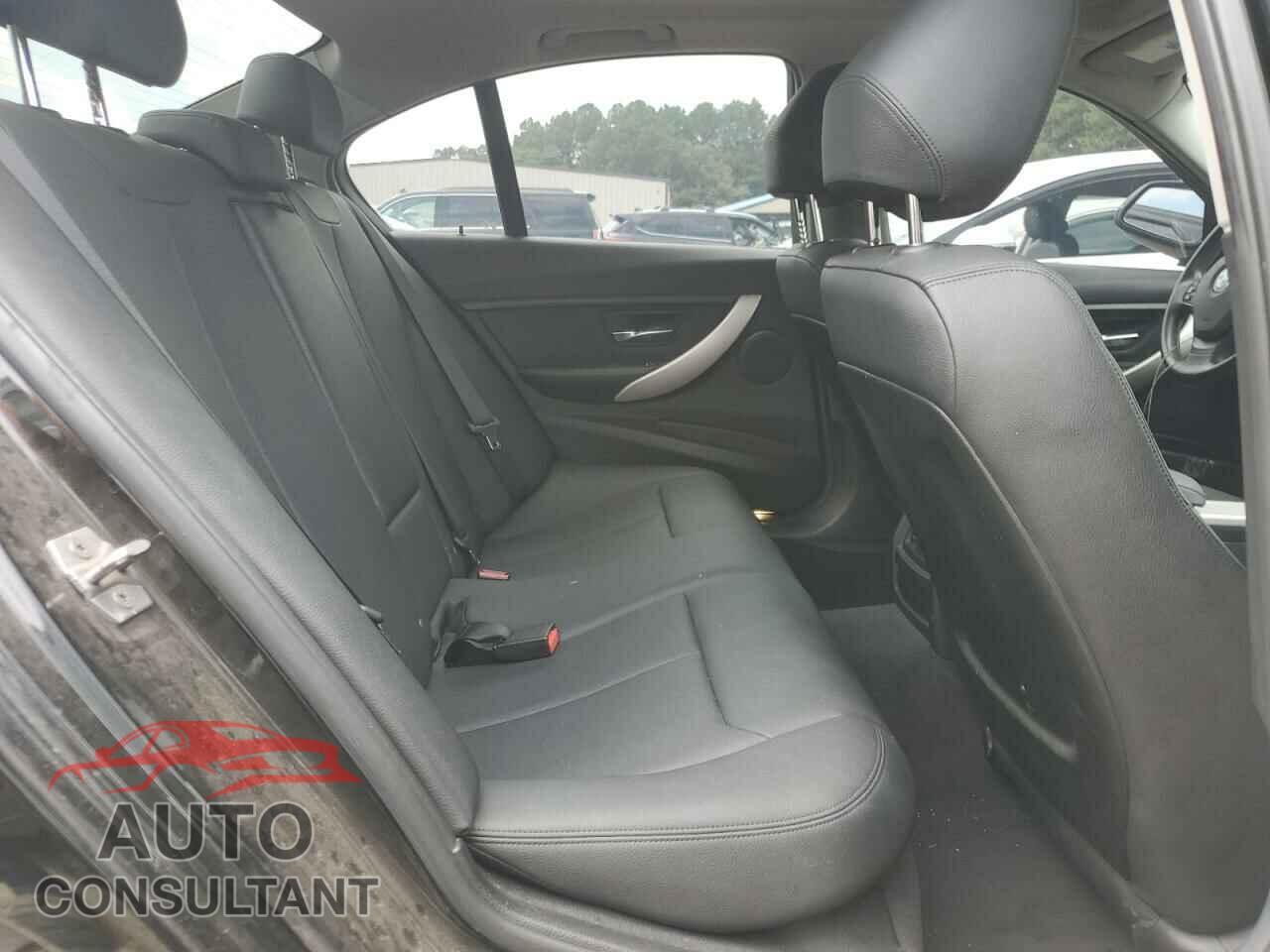 BMW 3 SERIES 2016 - WBA8E5G57GNU20447