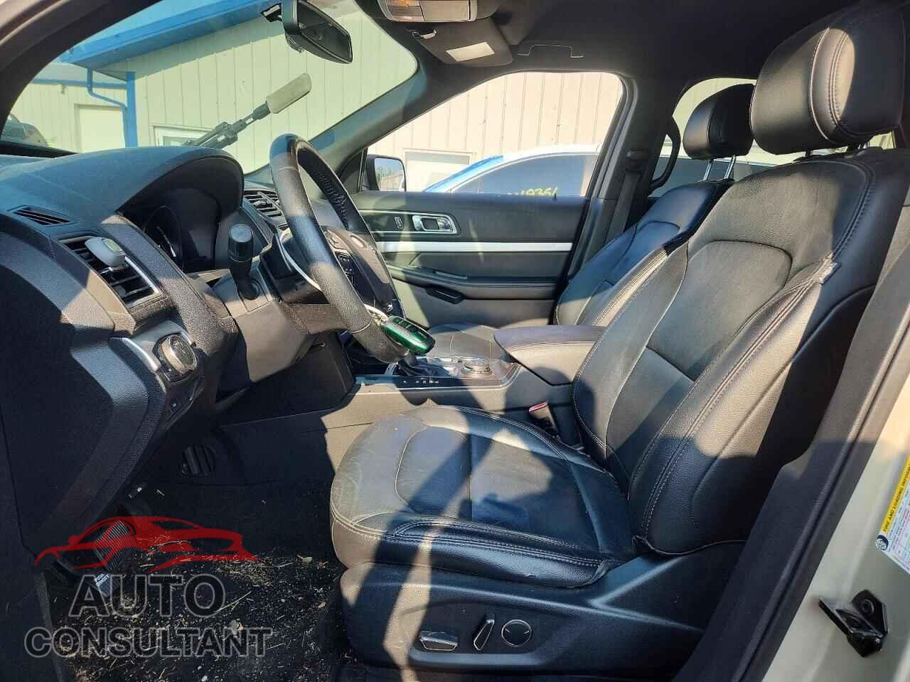 FORD EXPLORER 2017 - 1FM5K8D81HGC53812