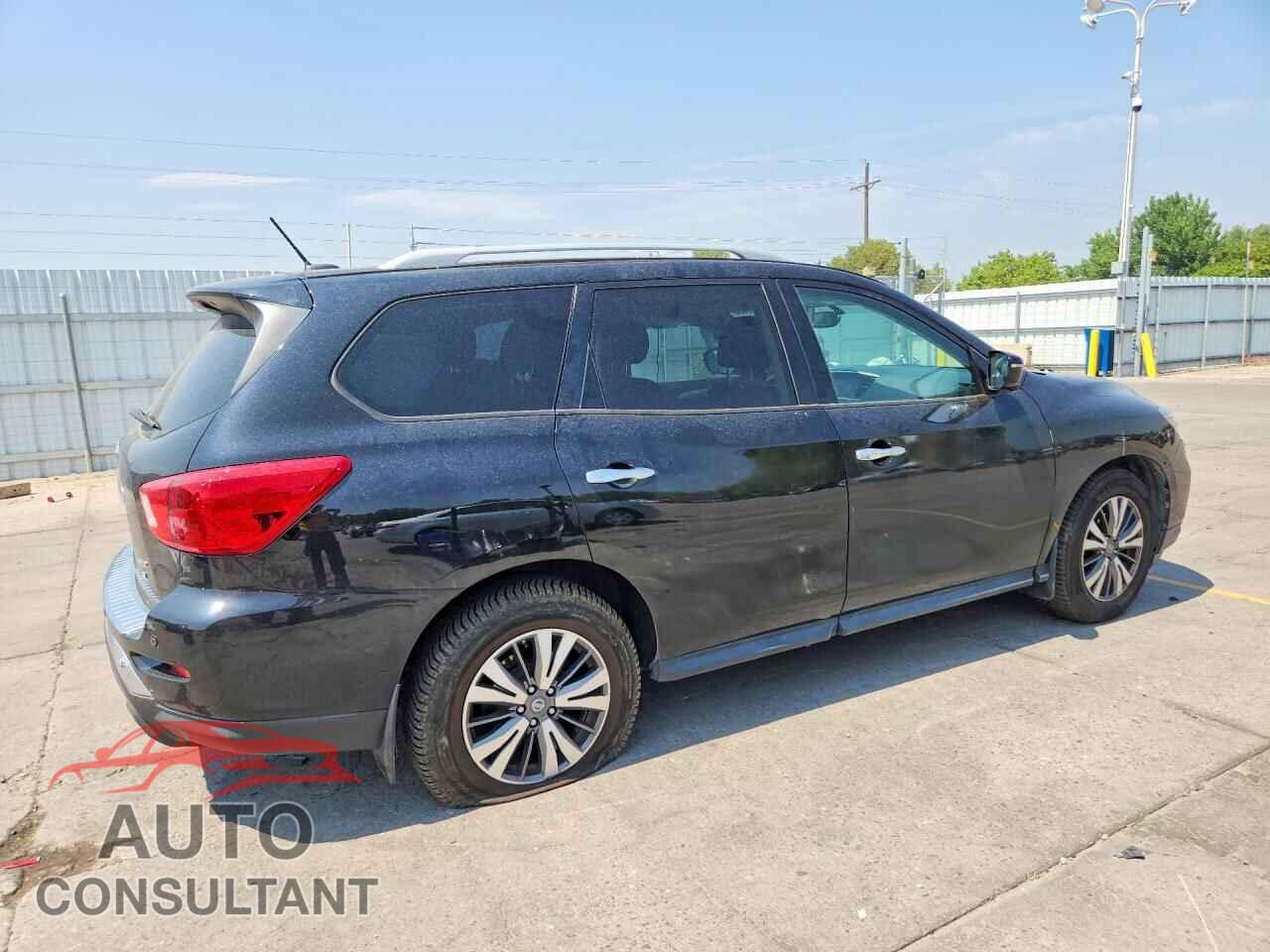 NISSAN PATHFINDER 2017 - 5N1DR2MM1HC650669