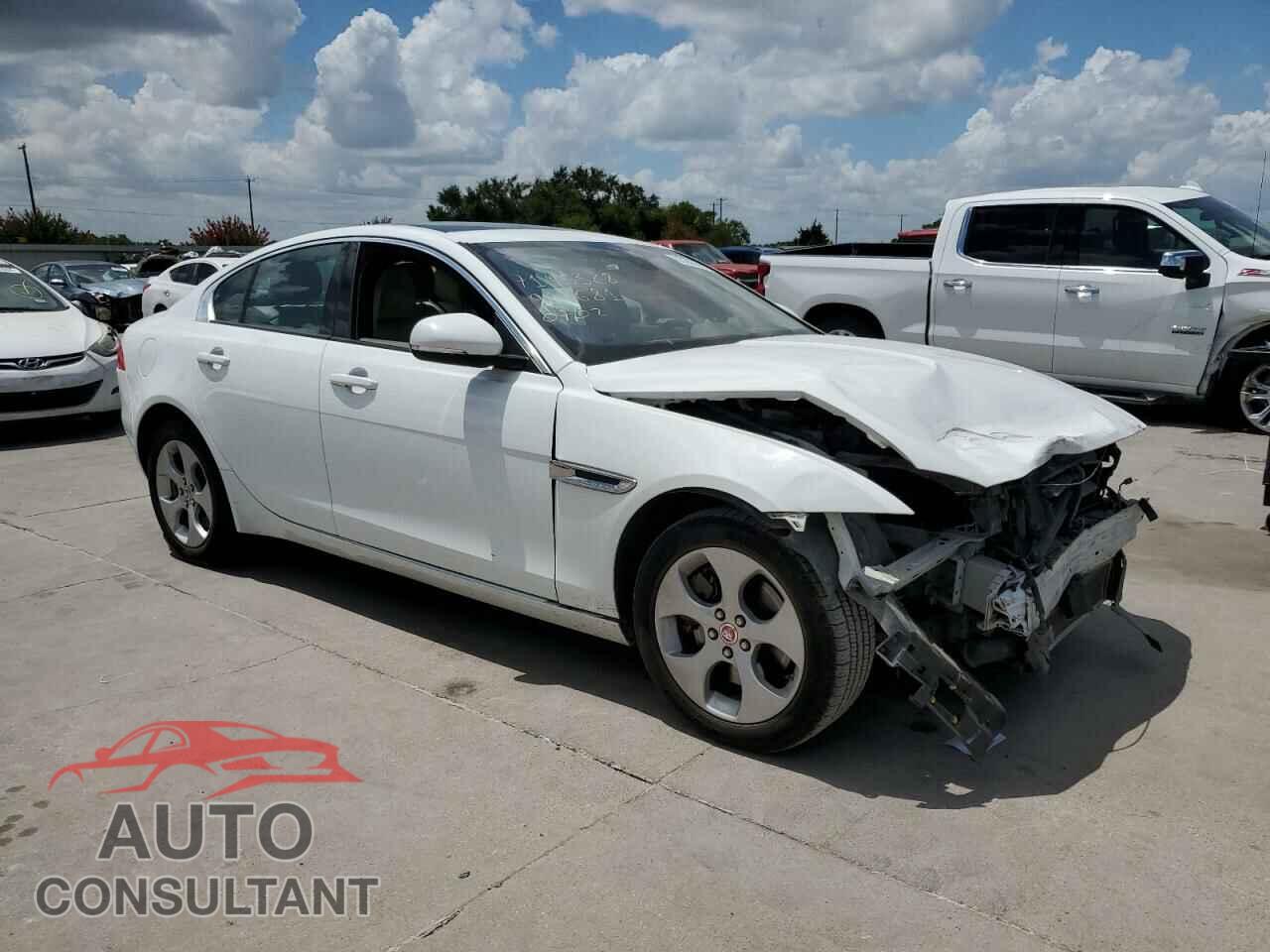 JAGUAR XE 2017 - SAJAR4BG9HA964681