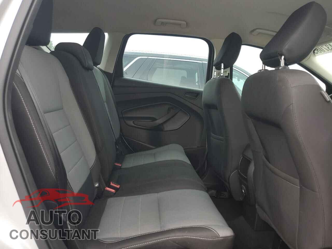 FORD ESCAPE 2018 - 1FMCU0F75JUC94412