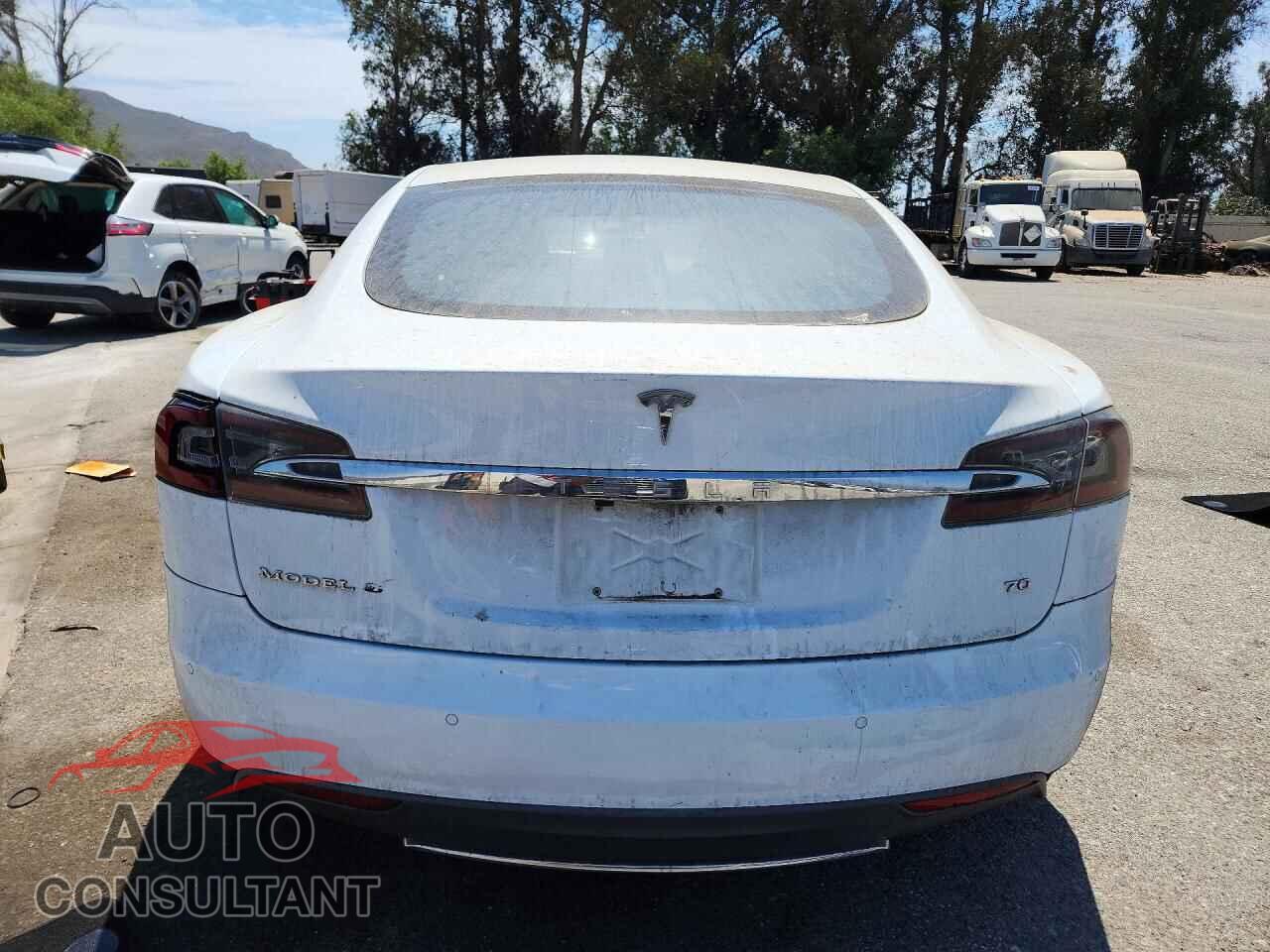 TESLA MODEL S 2015 - 5YJSA1E14FF109133