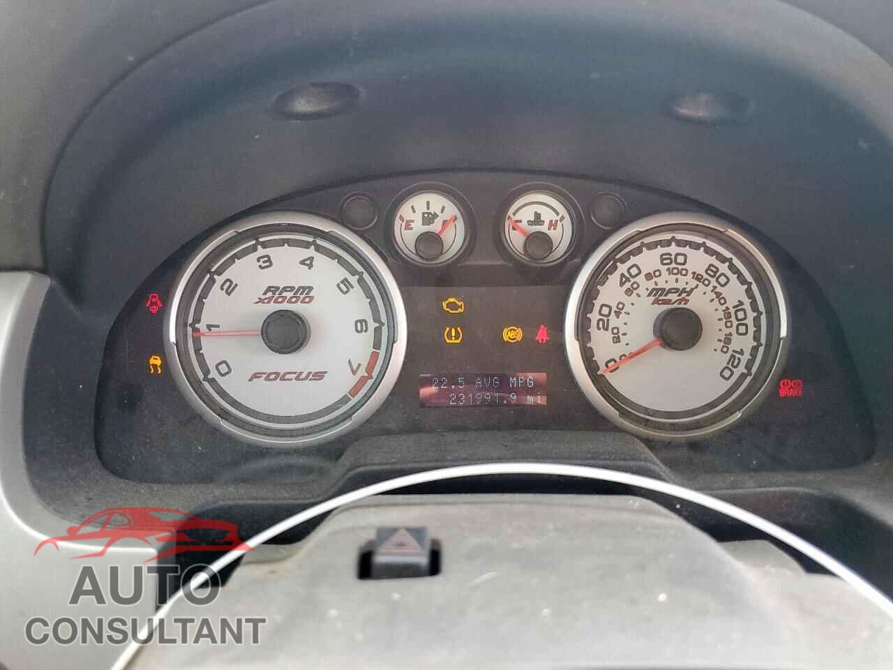 FORD FOCUS 2011 - 1FAHP3GN8BW108311