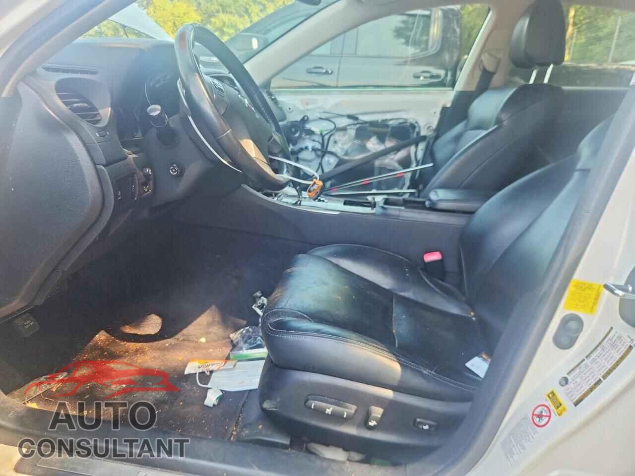 LEXUS IS 2012 - JTHCF5C20C5054796