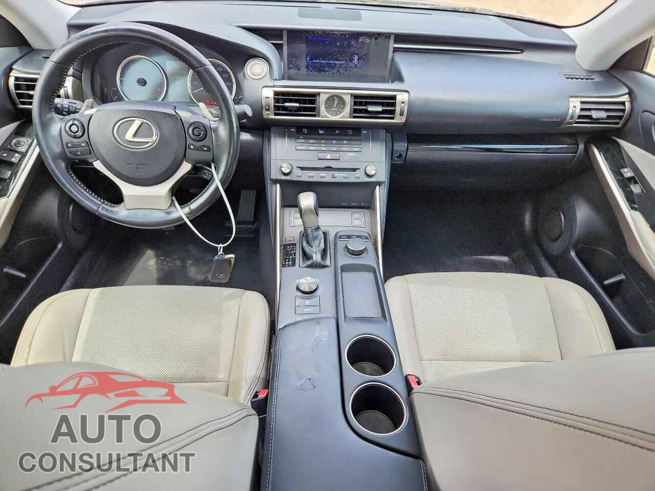 LEXUS IS 2015 - JTHBF1D26F5055331