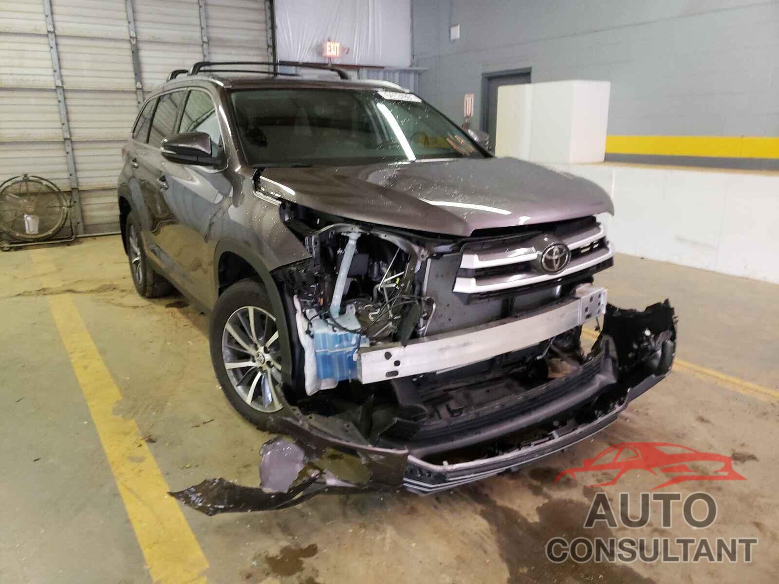 TOYOTA HIGHLANDER 2019 - 5TDJZRFH6KS576946