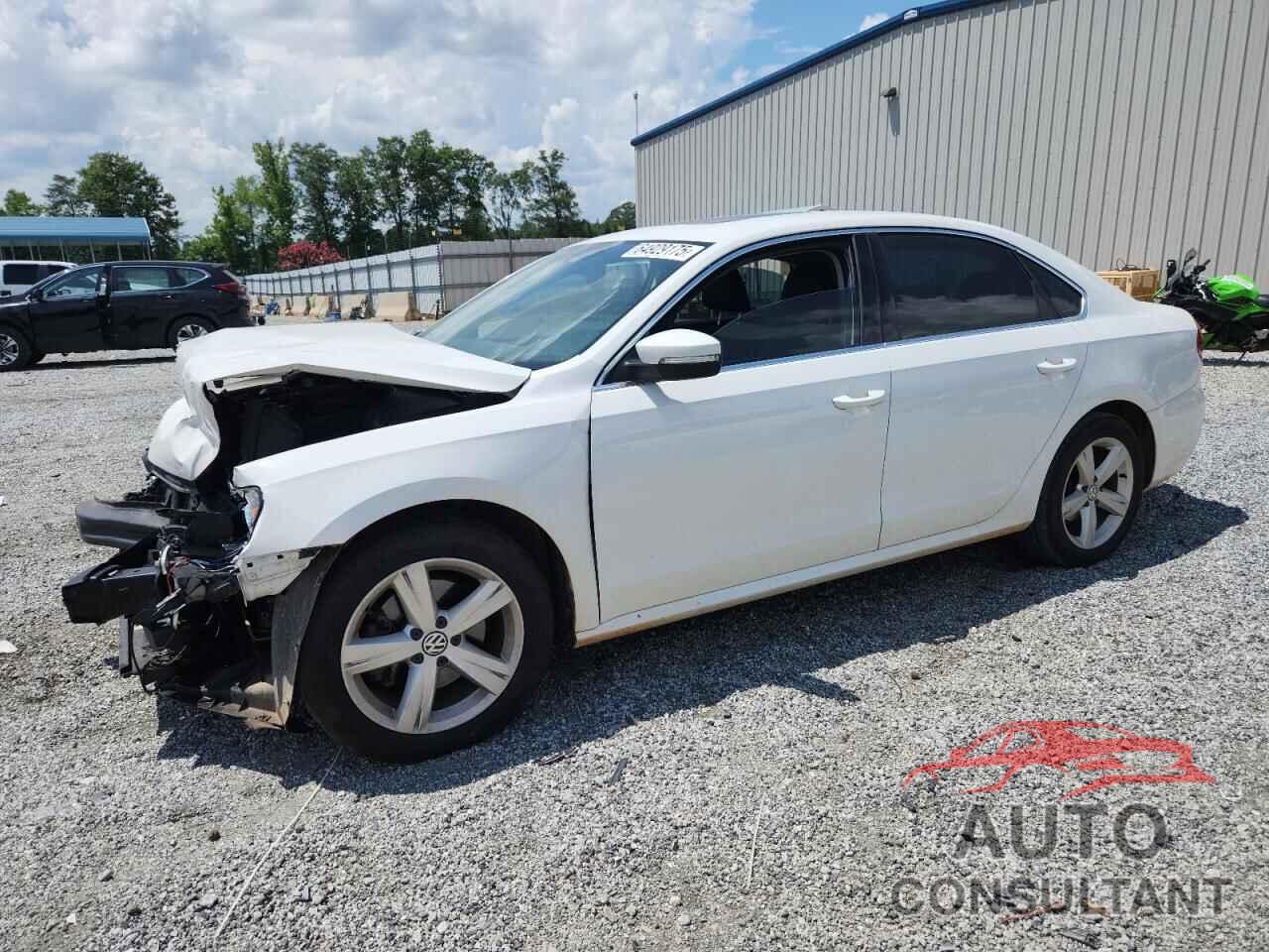 VOLKSWAGEN PASSAT 2013 - 1VWBP7A35DC046379