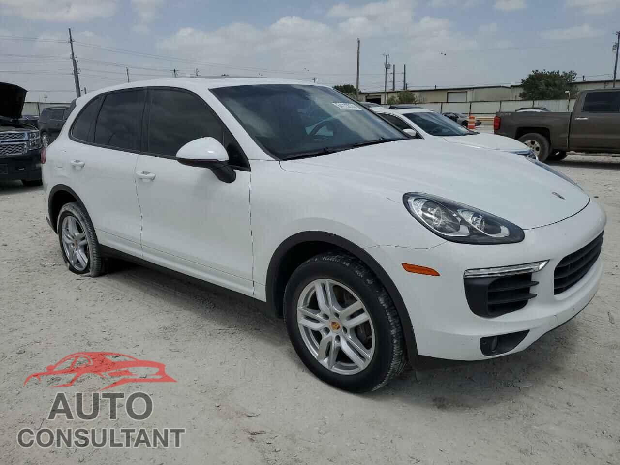 PORSCHE CAYENNE 2016 - WP1AA2A26GLA05286