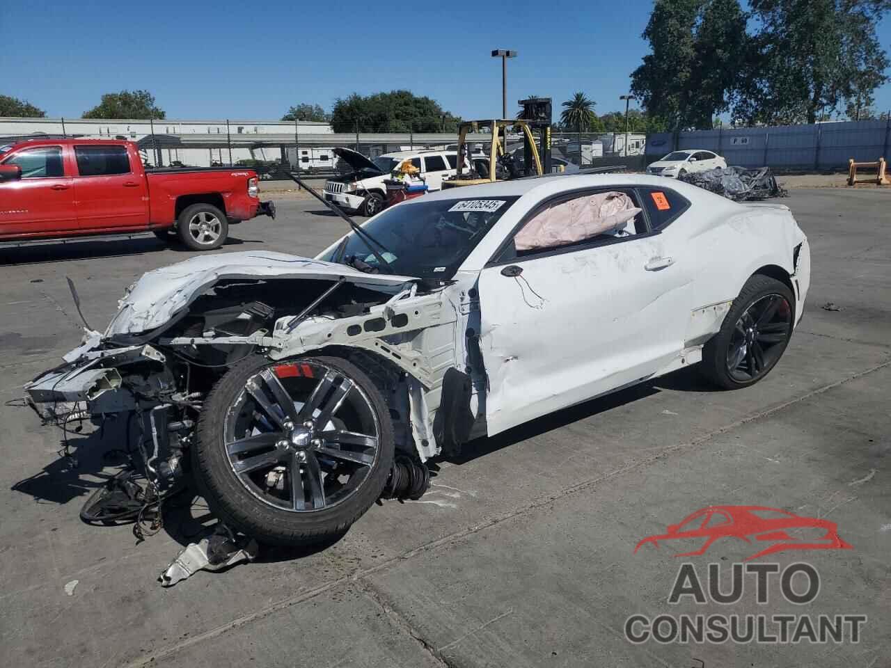 CHEVROLET CAMARO 2018 - 1G1FD1RX5J0150524