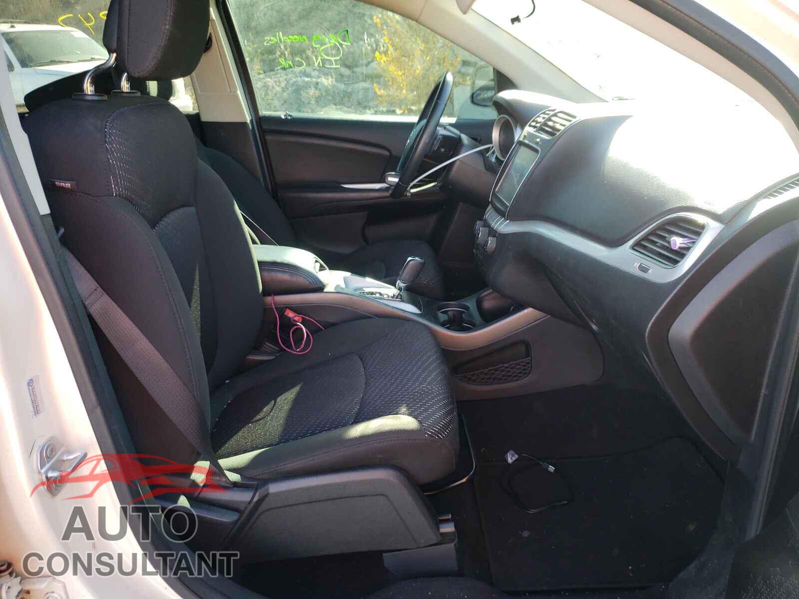 DODGE JOURNEY 2019 - 3C4PDCBB5KT798326