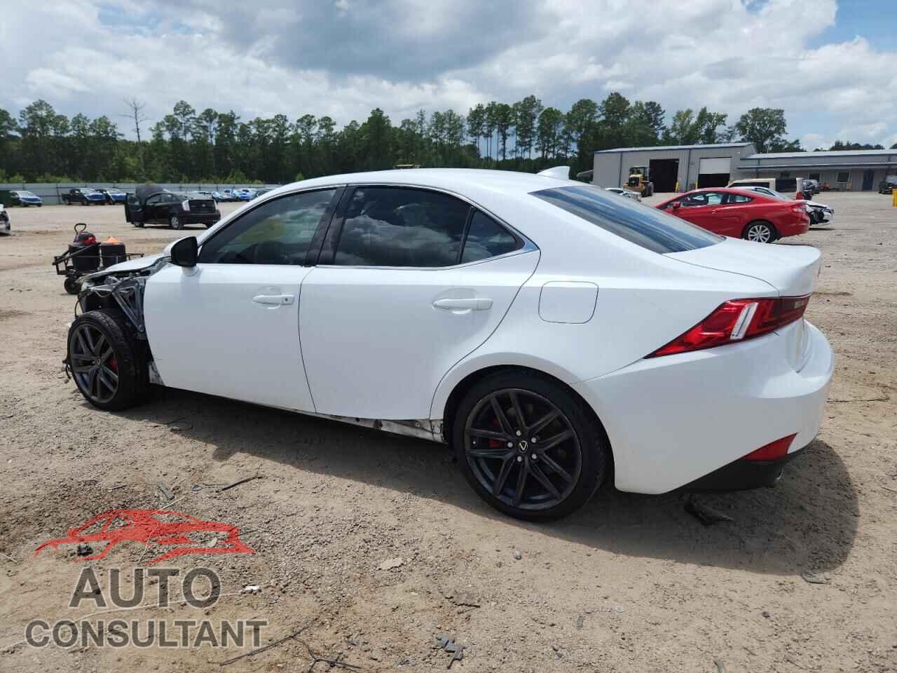 LEXUS IS 2014 - JTHBE1D25E5000368