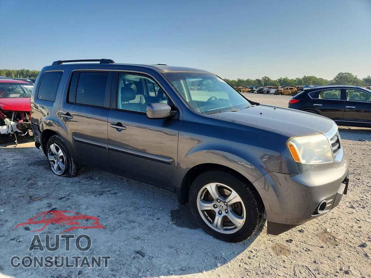 HONDA PILOT 2013 - 5FNYF4H52DB008598