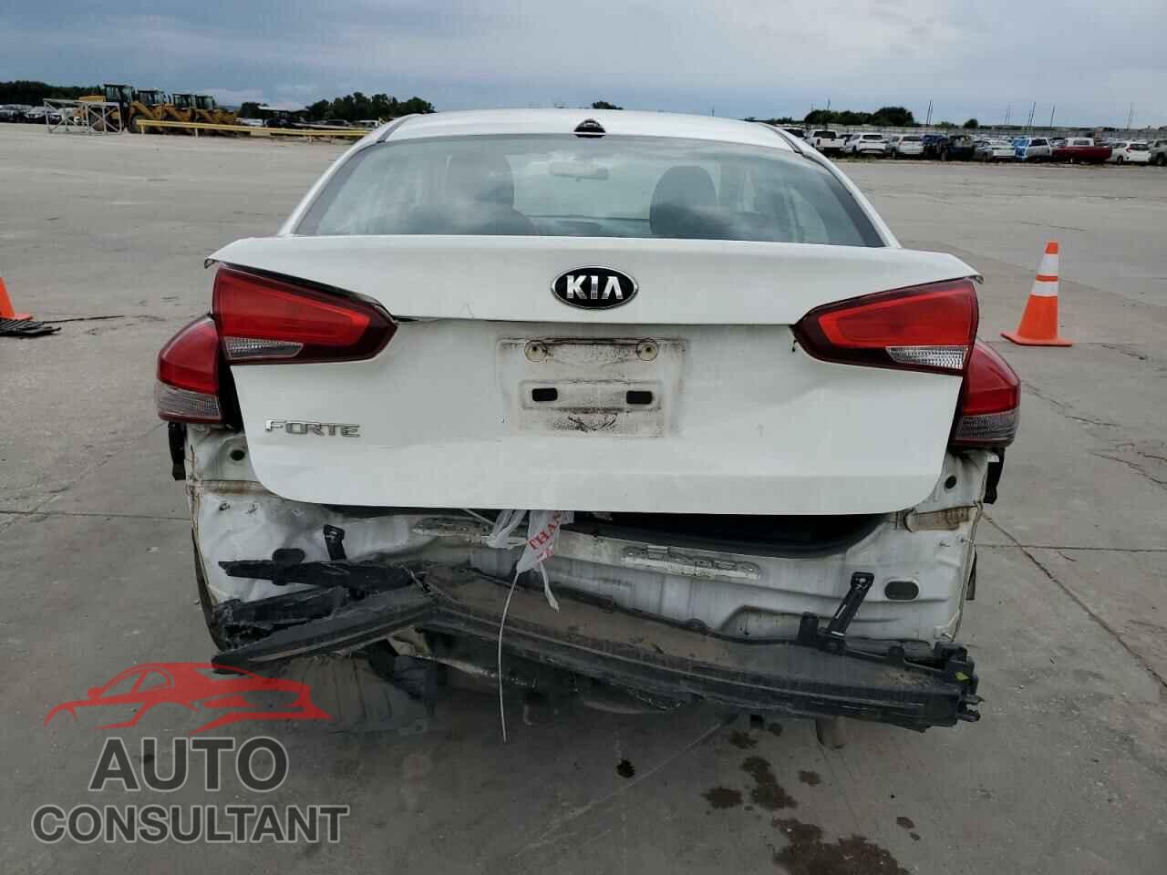KIA FORTE 2017 - 3KPFK4A70HE069121