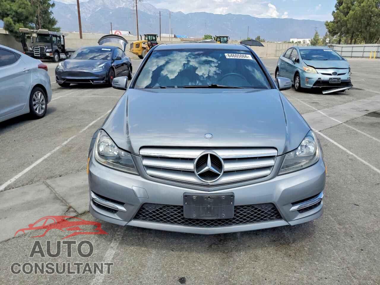 MERCEDES-BENZ C-CLASS 2013 - WDDGF4HB9DA860706
