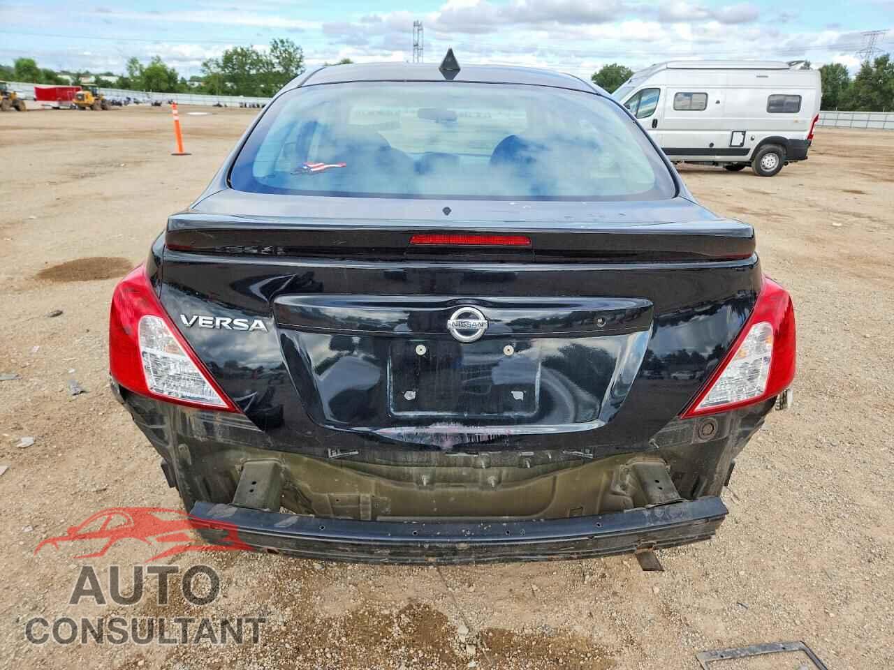 NISSAN VERSA 2017 - 3N1CN7AP3HL846353