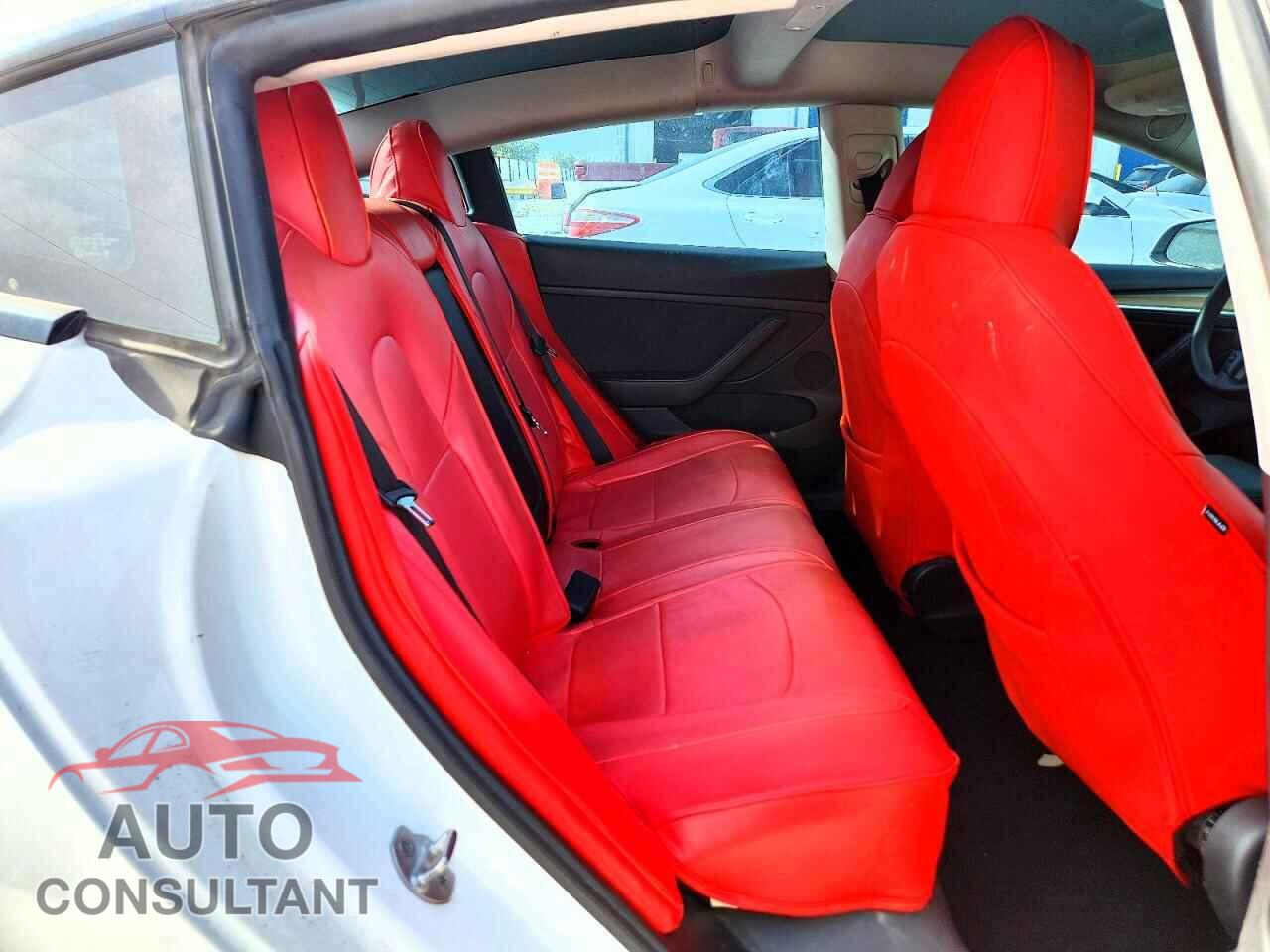 TESLA MODEL 3 2021 - 5YJ3E1EA0MF043038
