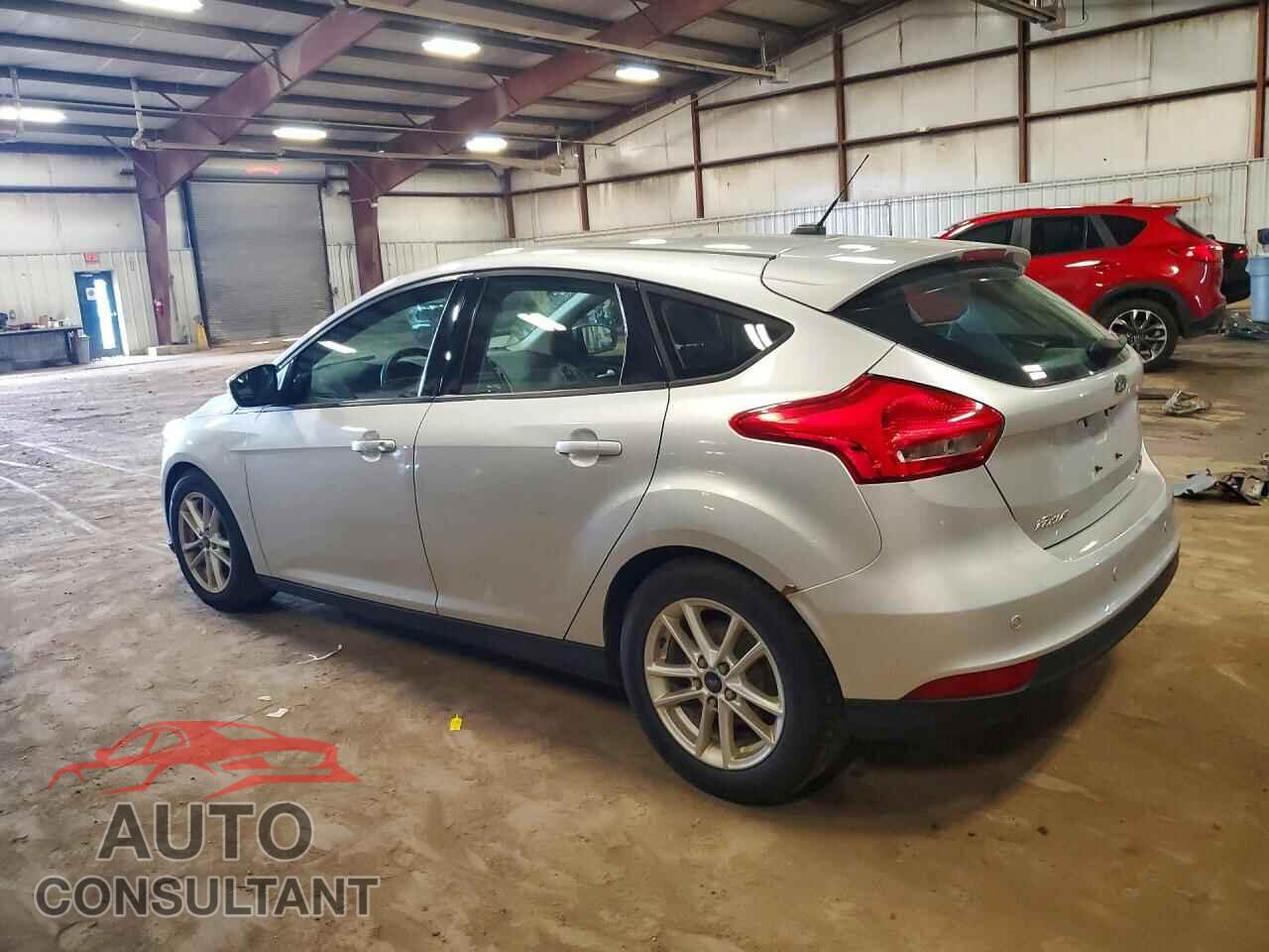 FORD FOCUS 2015 - 1FADP3K2XFL370463