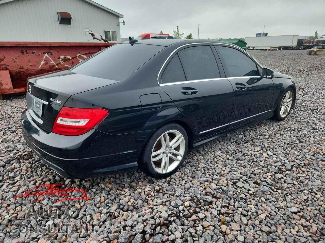 MERCEDES-BENZ C-CLASS 2012 - WDDGF8BB5CA683327