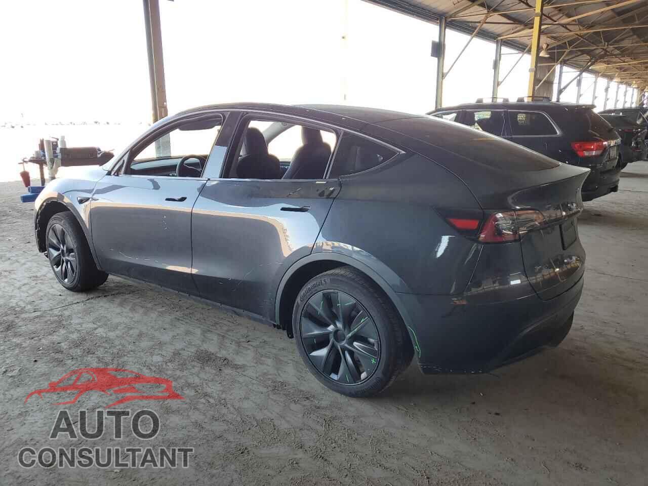 TESLA MODEL Y 2024 - 7SAYGDED7RF152733