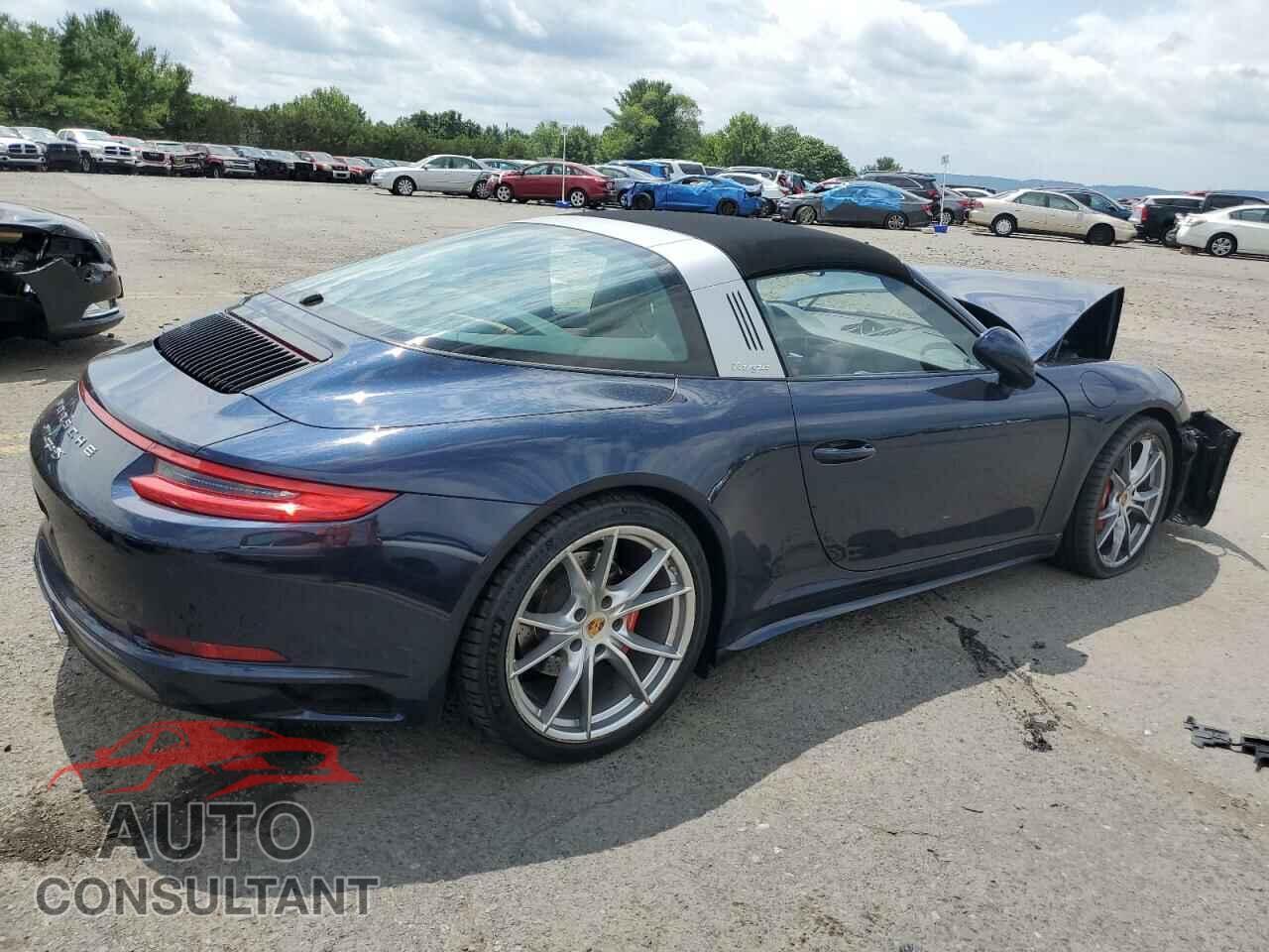 PORSCHE 911 2019 - WP0BB2A95KS125790