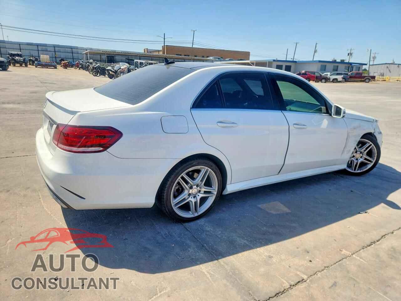 MERCEDES-BENZ E-CLASS 2014 - WDDHF5KB0EA920571