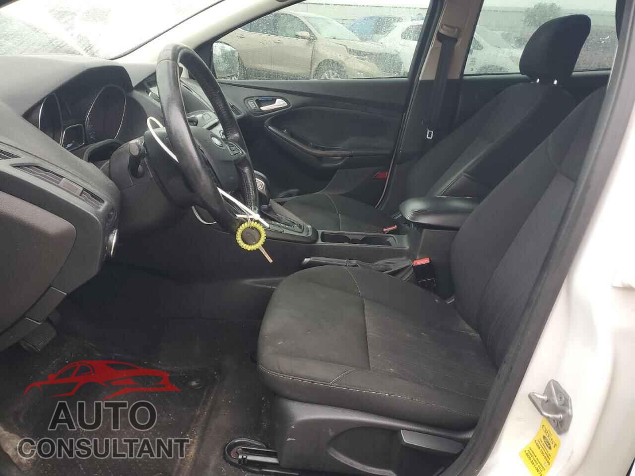 FORD FOCUS 2017 - 1FADP3M28HL340782
