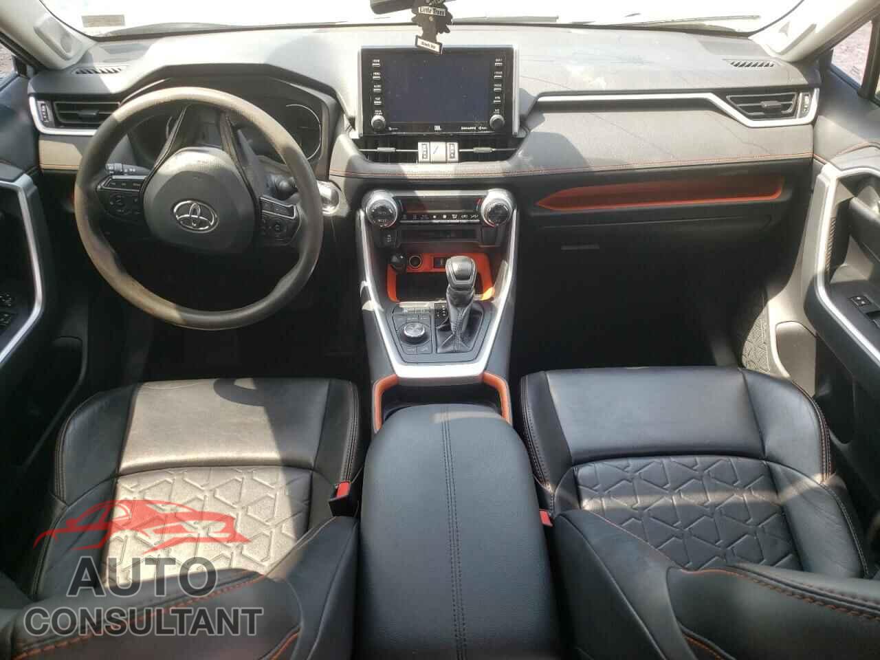 TOYOTA RAV4 2019 - 2T3J1RFV0KC031824