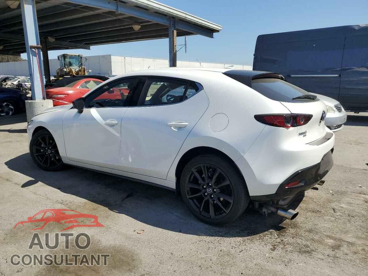 MAZDA 3 2021 - JM1BPBJYXM1327445
