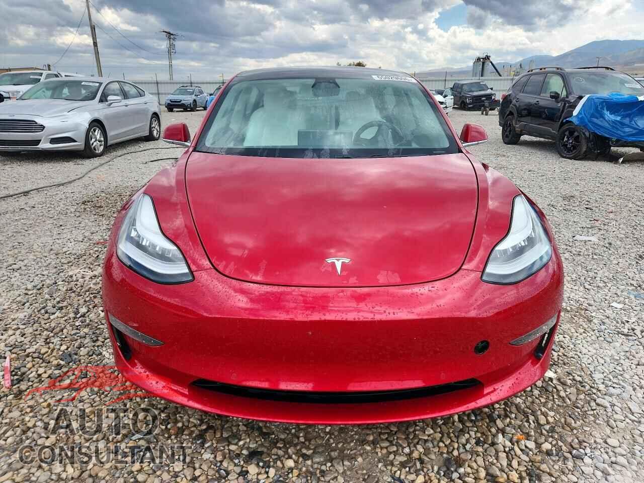 TESLA MODEL 3 2019 - 5YJ3E1EB7KF391831