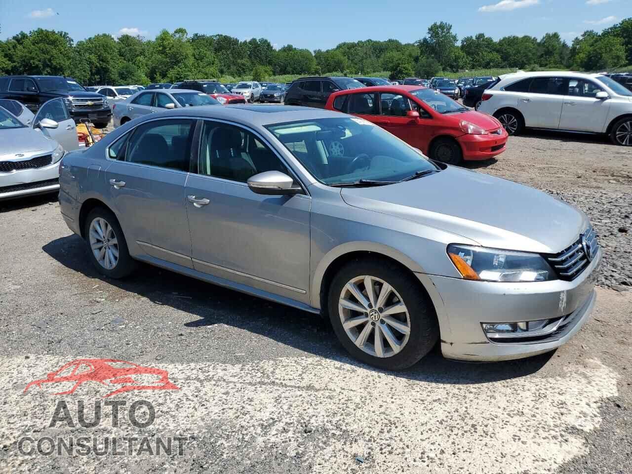 VOLKSWAGEN PASSAT 2012 - 1VWCP7A34CC093907