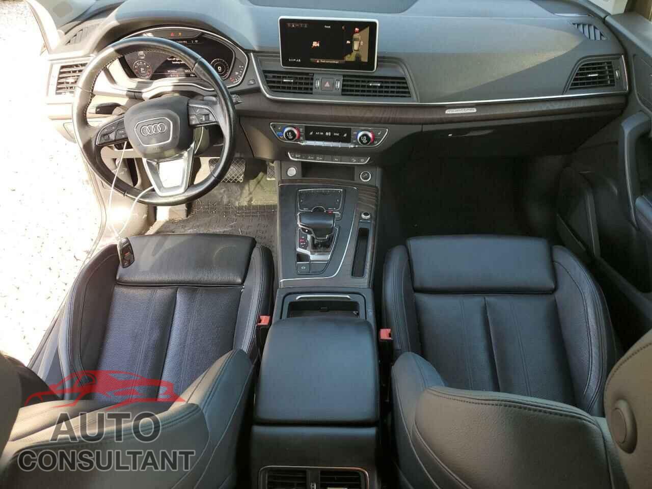 AUDI Q5 2018 - WA1CNAFYXJ2019463