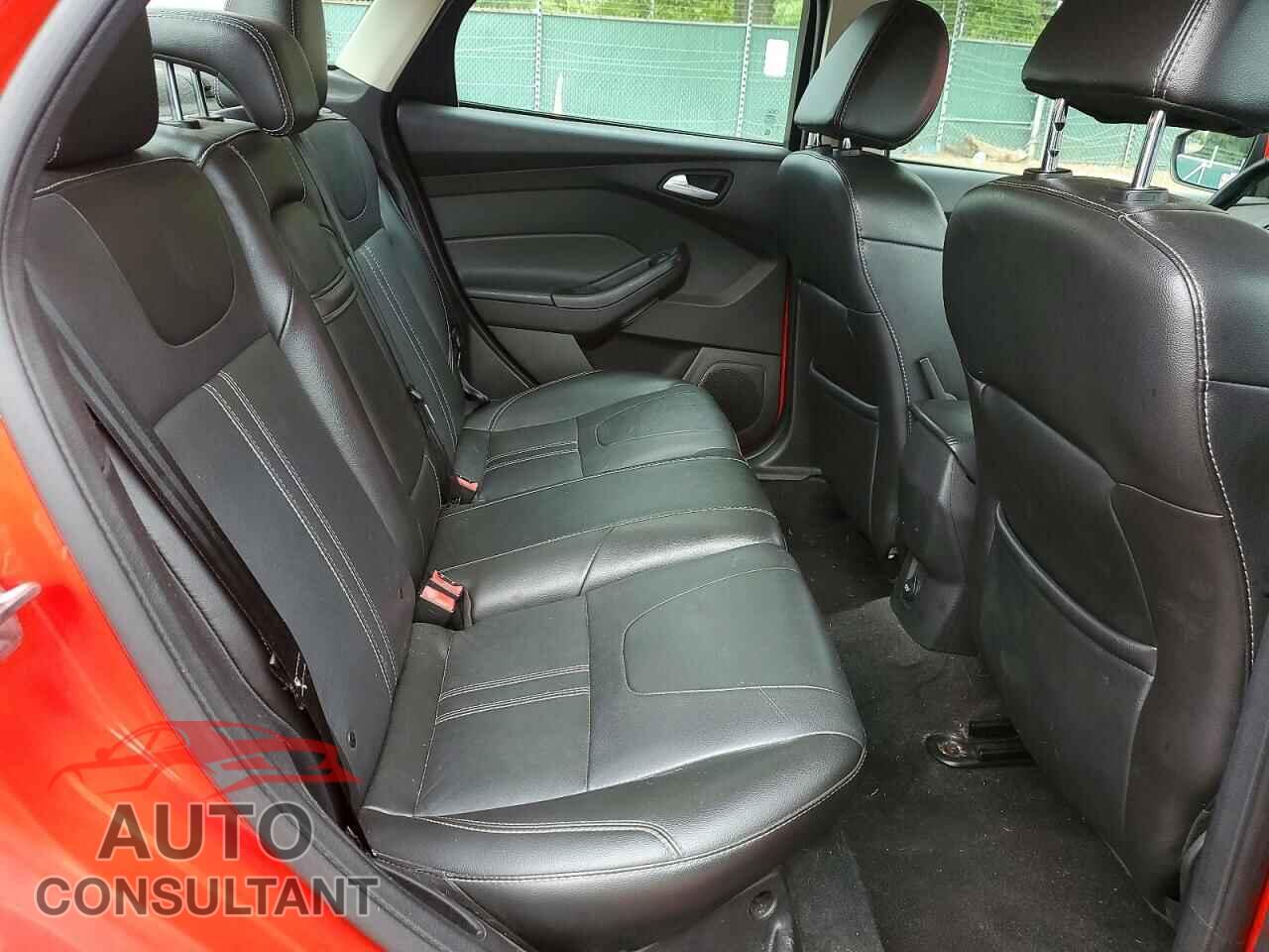 FORD FOCUS 2013 - 1FADP3F20DL271948