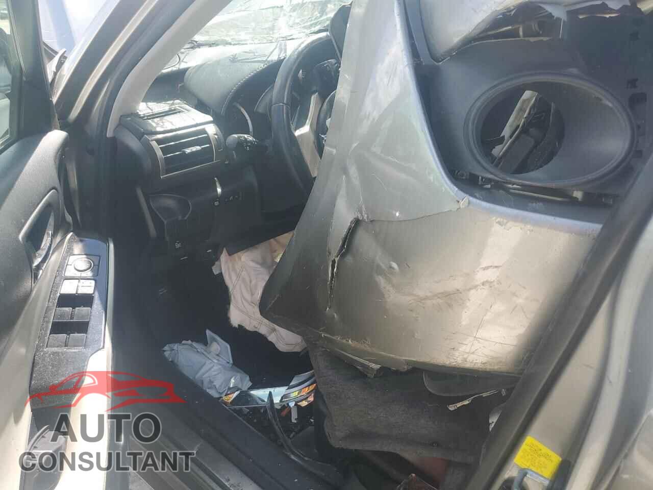 LEXUS IS 2014 - JTHCF1D24E5006339