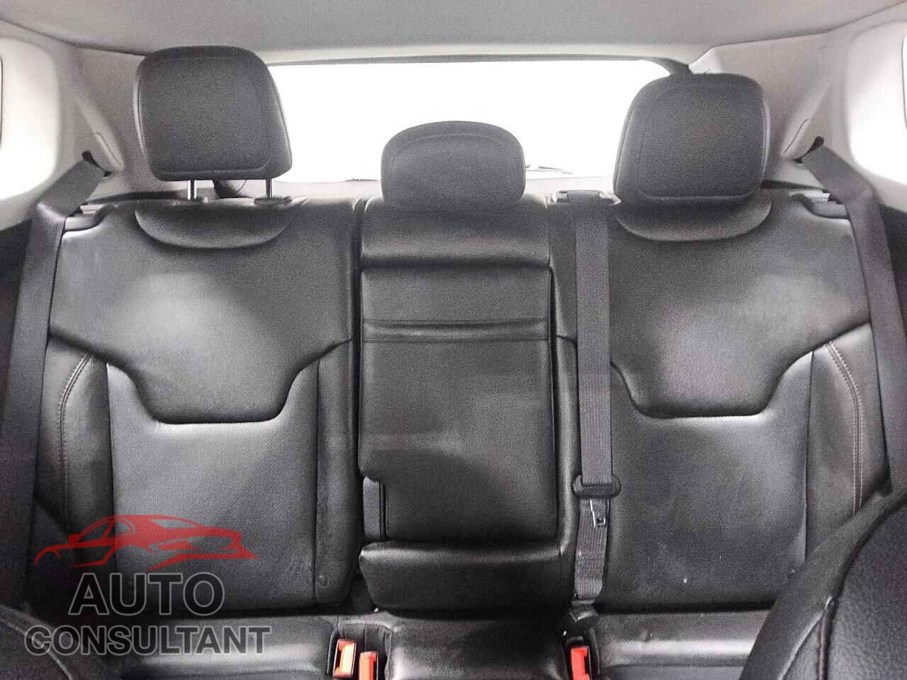JEEP COMPASS 2019 - 3C4NJDCB3KT791203