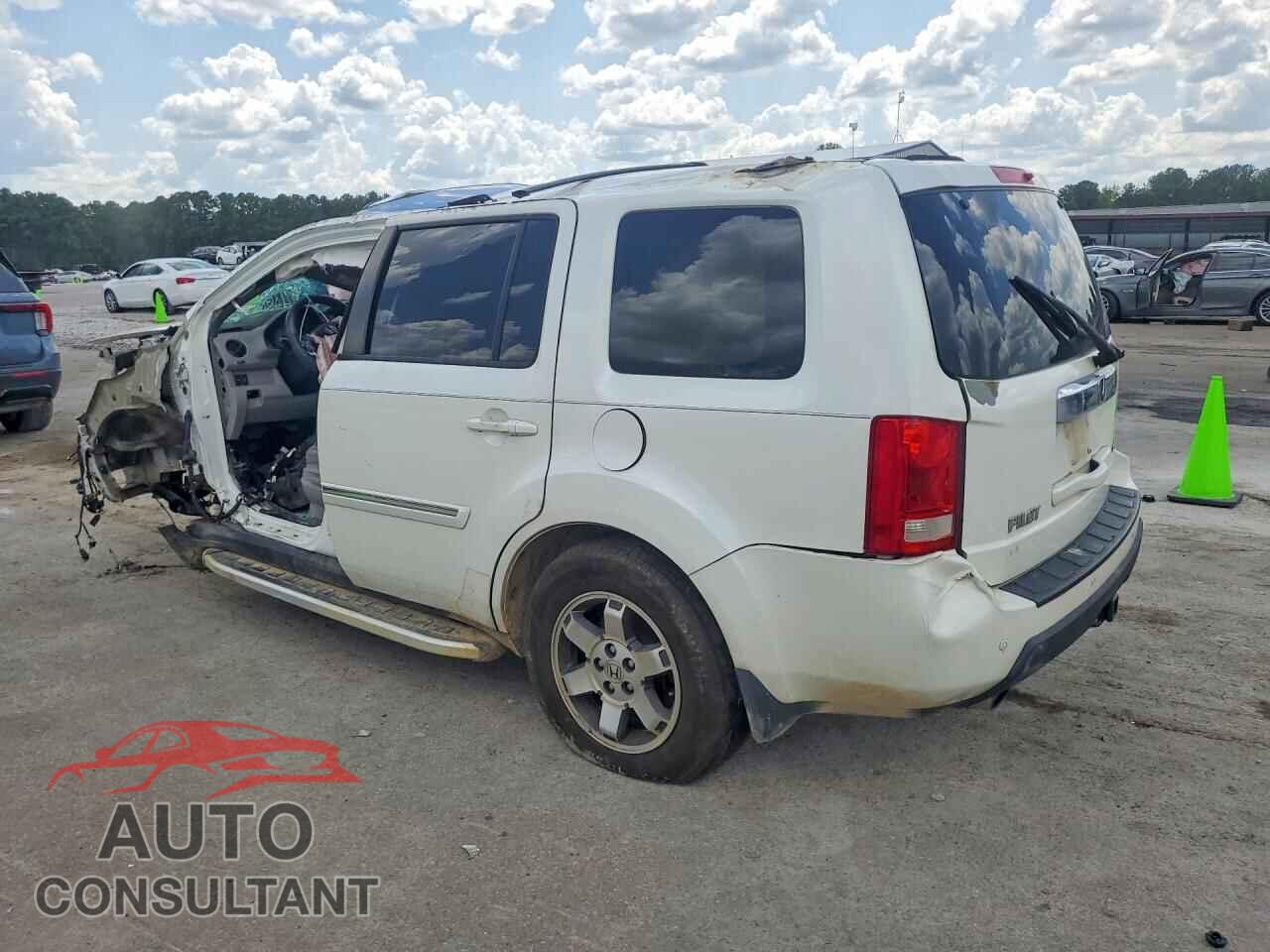 HONDA PILOT 2011 - 5FNYF3H97BB057449