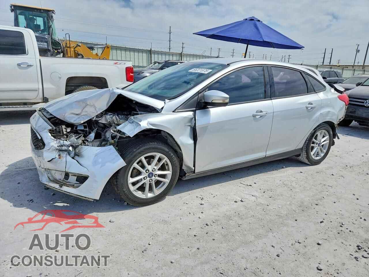 FORD FOCUS 2015 - 1FADP3F2XFL257199