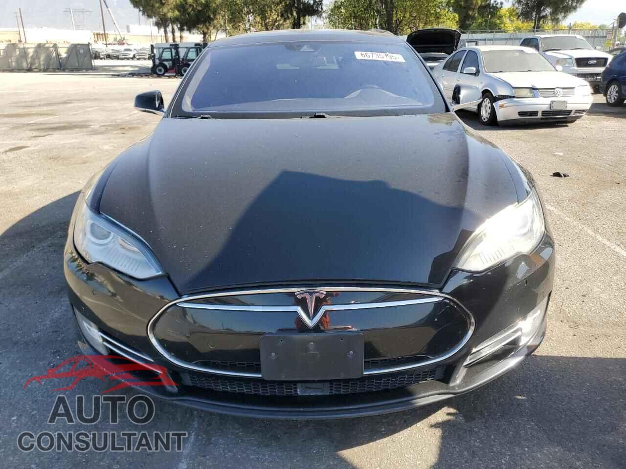 TESLA MODEL S 2015 - 5YJSA1S25FF097331